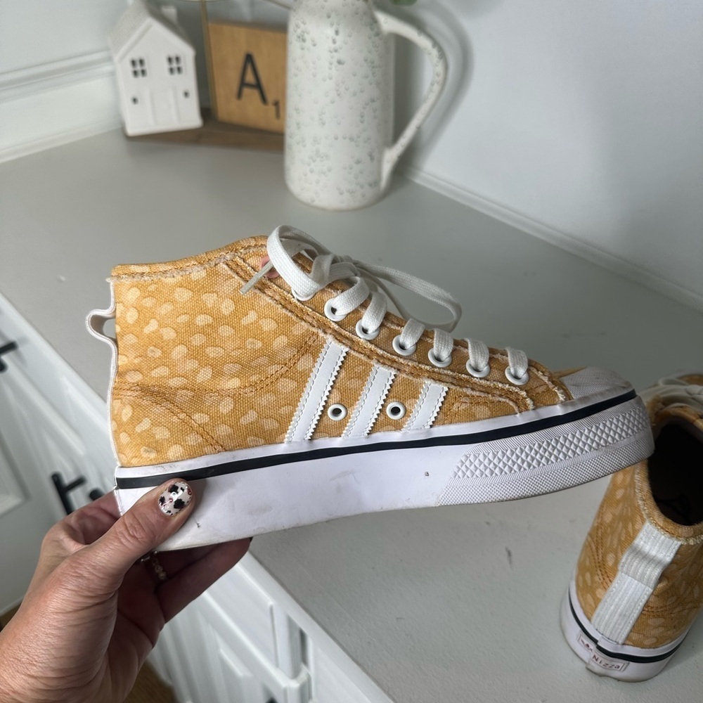 Adidas x Disney Bambi Womens 7.5 High Top Sneakers Yellow Polka Dot Canvas Rare - Picture 7 of 10
